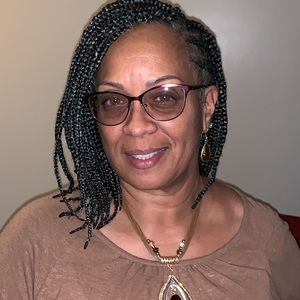 Meet your Posher, Priscilla